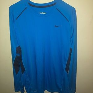 Nike Dri-Fit Long Sleeve Performance Size: XL